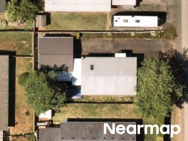 House for sale in Coos Bay