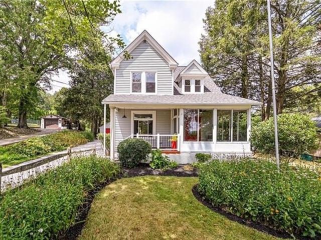 House for sale in Allison Park