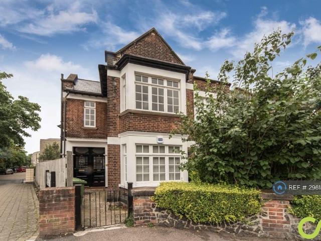 Apartment for rent in Highbury, Greater London