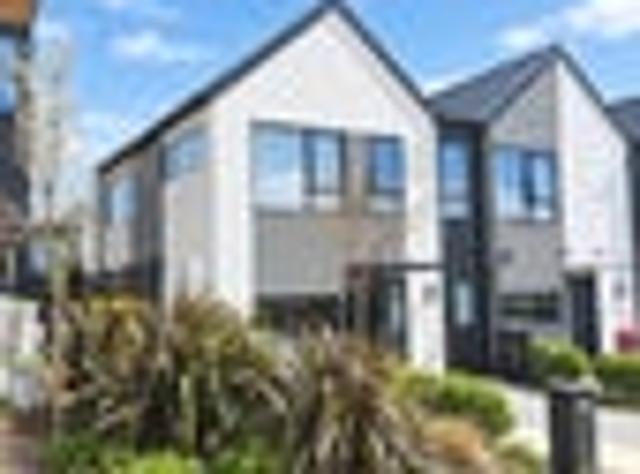 Townhouse for rent in Pauatahanui, Wellington