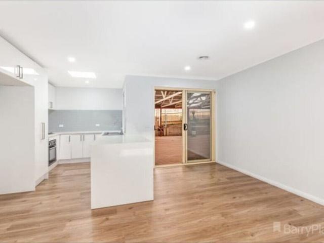 Room for rent in Camerons Creek, Victoria