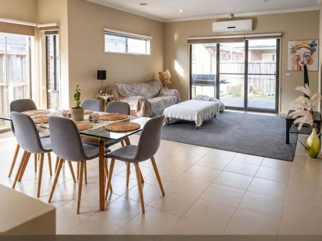 Room for rent in Camerons Creek, Victoria
