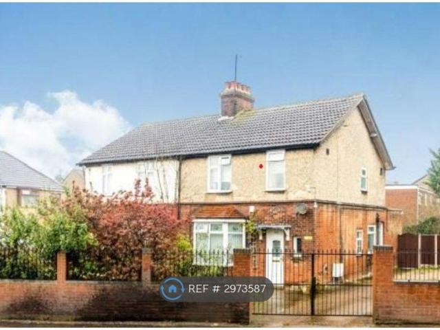 House for rent in Spring Park, Luton