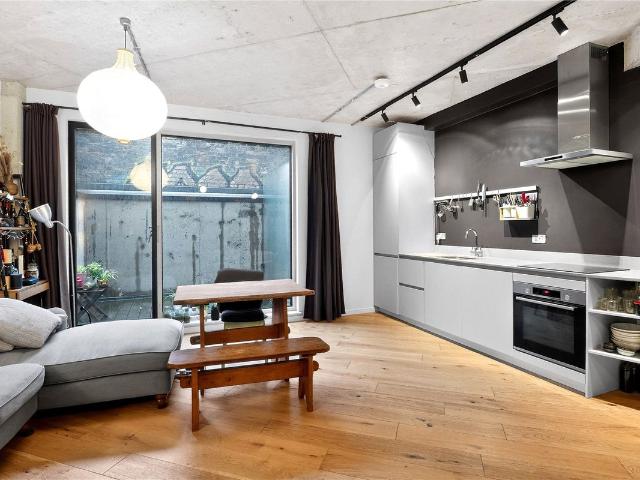 Studio for rent in East Wick, Greater London