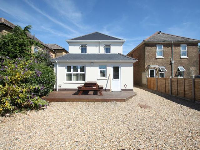 House for rent in Talbot Village, Poole