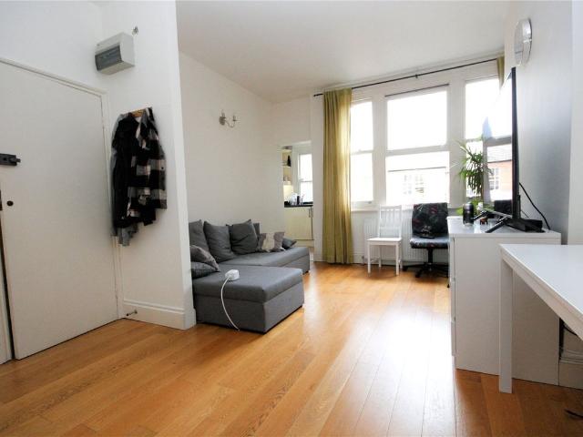 Room for rent in Willesden Green, Greater London
