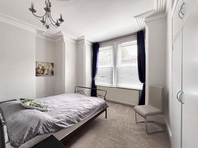 Apartment for rent in Cricklewood, Greater London