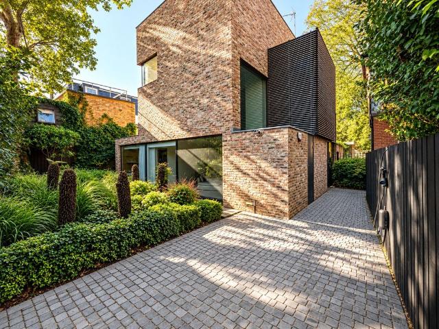 House for rent in Lancaster West Estate, Greater London