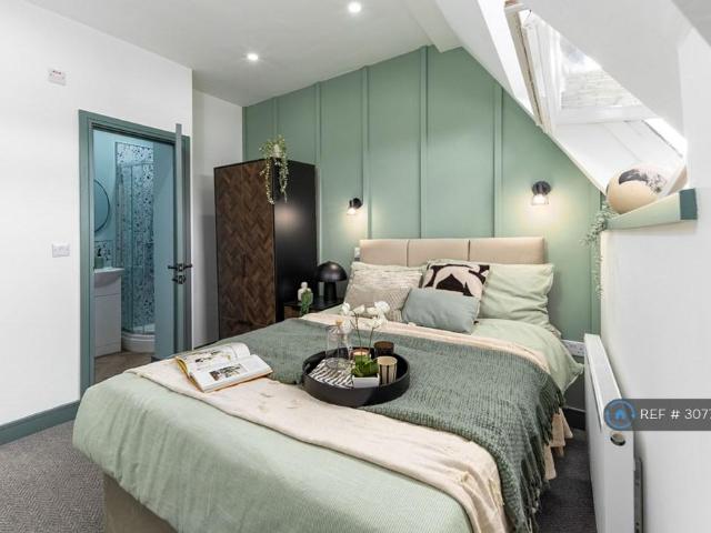 Apartment for rent in Limefield, Bury