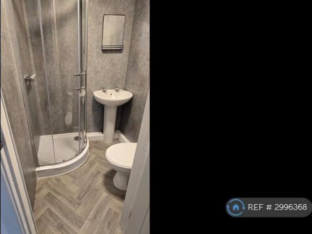 House for rent in Chesham, Bury