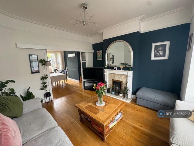 House for rent in Upton, Acol