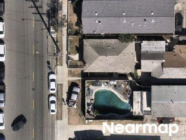 House for sale in Signal Hill, California