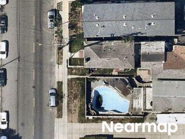 House for sale in Signal Hill, California