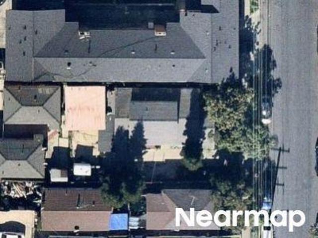 House for sale in Long Beach, California