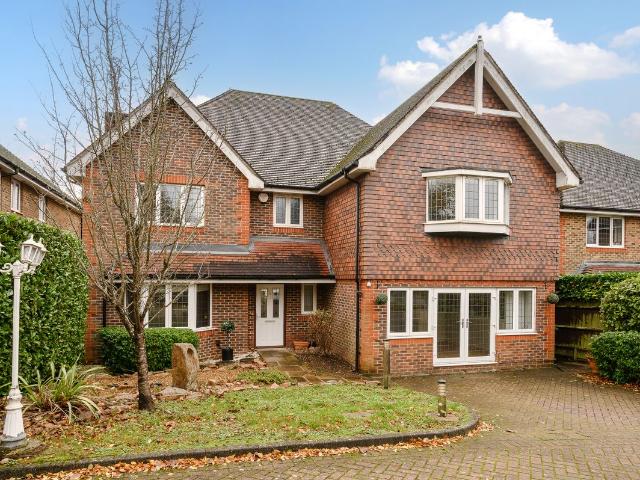 House for rent in Nork, Red Hill