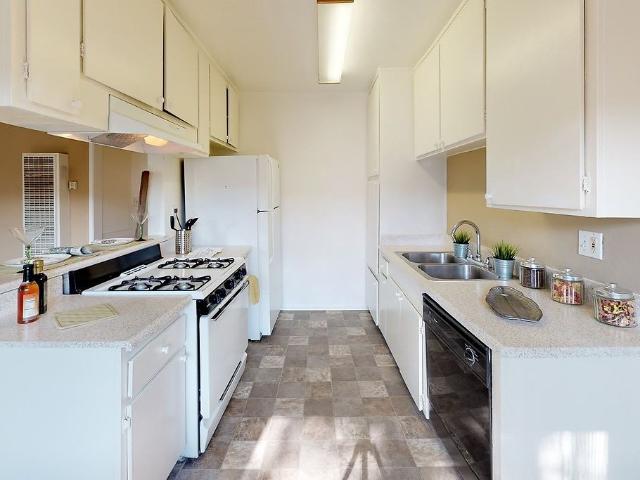 Apartment for rent in Walnut, California