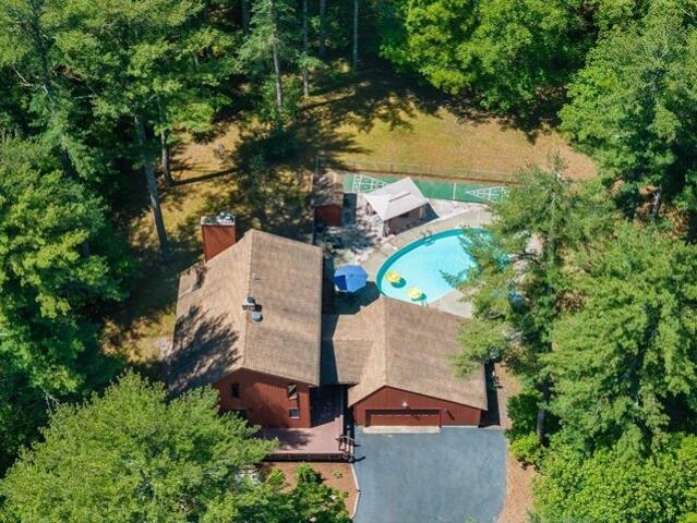 House for sale in Rochester, Massachusetts
