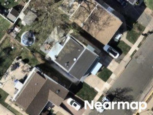 House for sale in Ridgefield, New Jersey