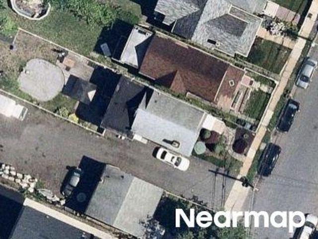 House for sale in Elizabeth, New Jersey