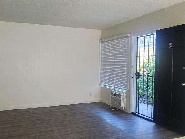 Apartment for rent in La Habra, California