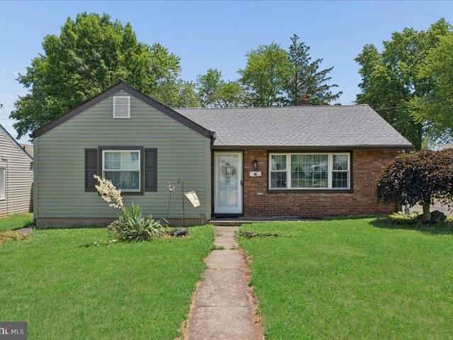 House for sale in Edison, New Jersey