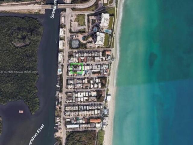 Land for sale in Hollywood