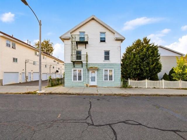House for sale in The Flats, Holyoke