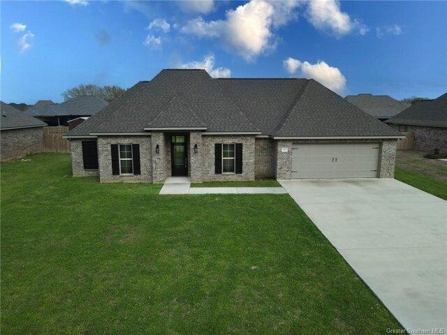 House for sale in Iowa, Louisiana