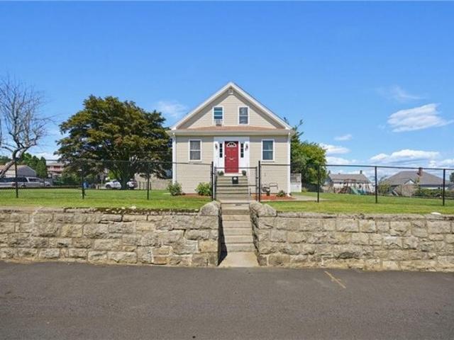 House for sale in Tiverton, Rhode Island