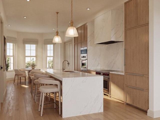 Condo for sale in Pill Hill, Brookline