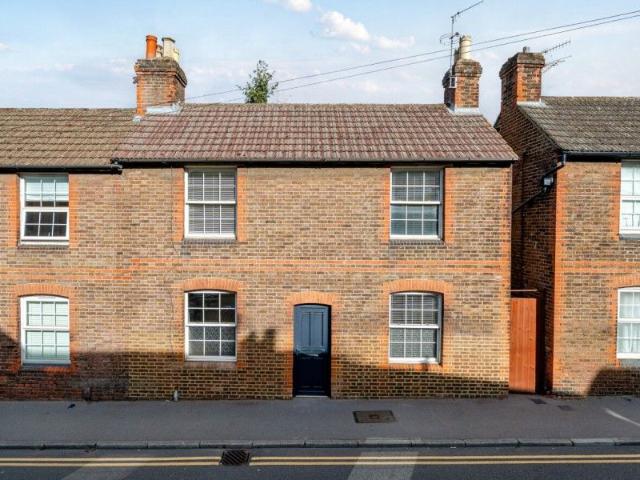 Apartment for rent in Guildford Park, Guildford