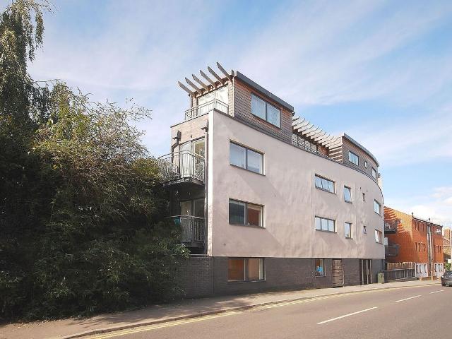 Studio for rent in Guildford Park, Westborough