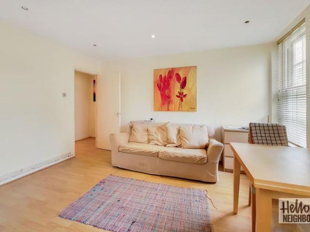 House for rent in South Lambeth, Greater London