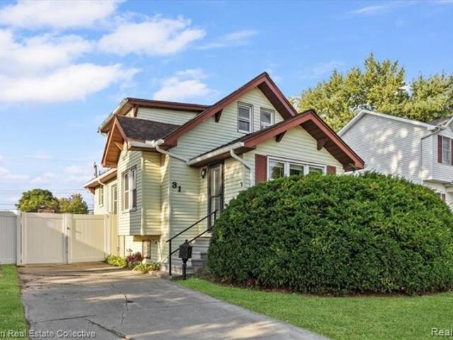 House for sale in Clawson, Michigan