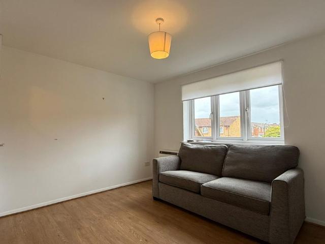 Apartment for rent in Slough