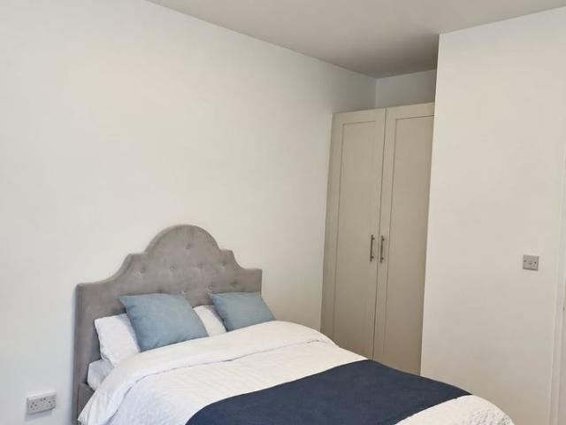Studio for rent in Darlaston, Walsall