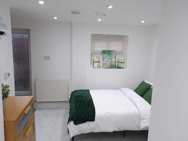 Studio for rent in Wednesbury, Sandwell