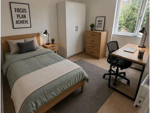Studio for rent in Ball Hill, West Midlands