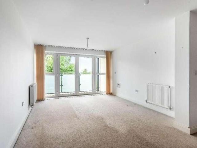 Apartment for rent in London Borough of Hillingdon, Greater London