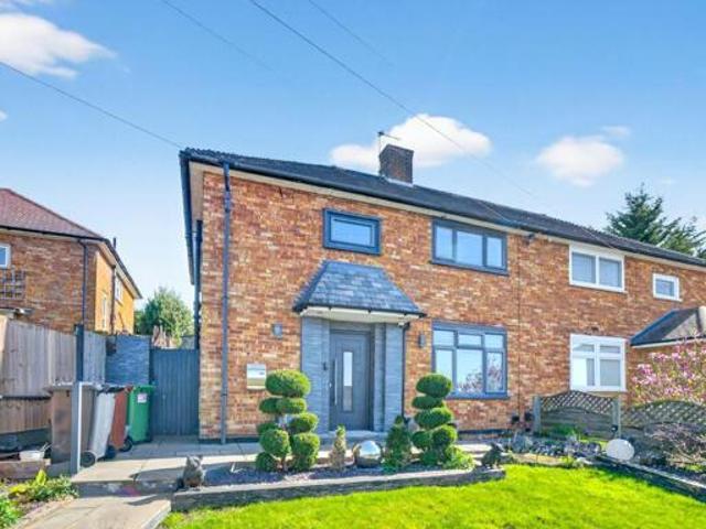 House for sale in Borehamwood, Hertsmere