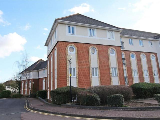 Apartment for rent in Roe Green, Welwyn Hatfield
