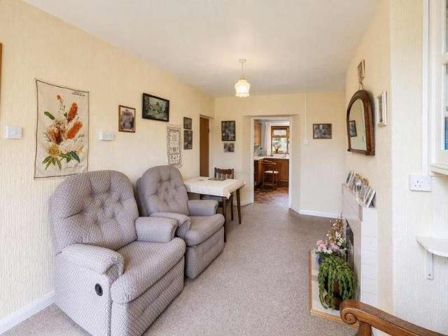 House for rent in Newcastle, Wales