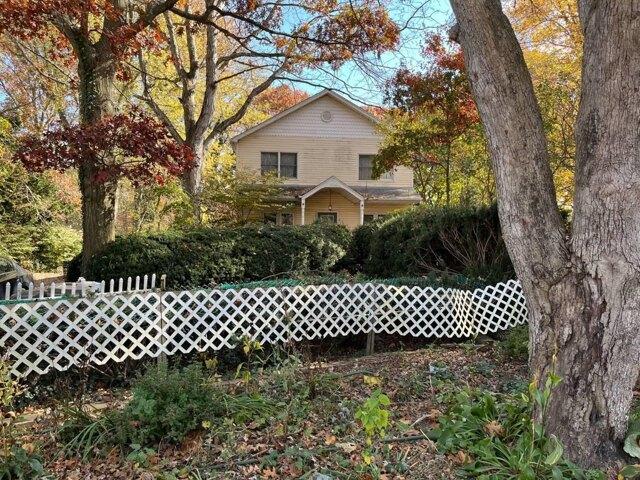 House for sale in Hauppauge House for sale in Hauppauge