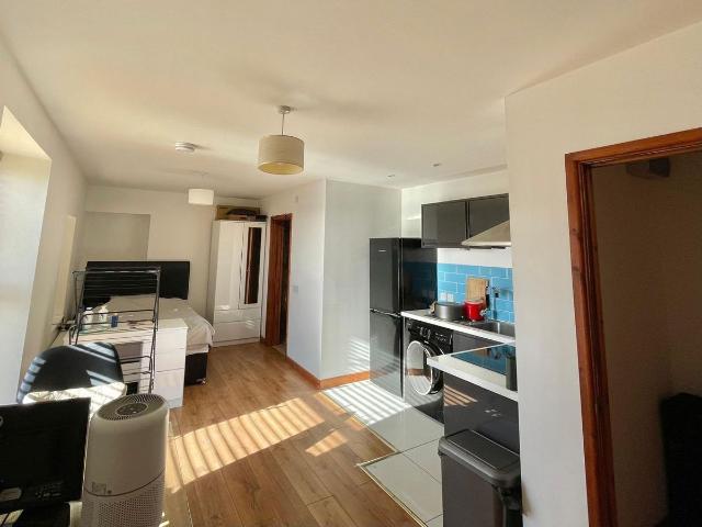Apartment for rent in Mount Pleasant, Nangreaves