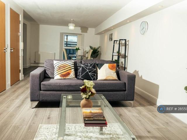 Apartment for rent in Brynmill, Swansea