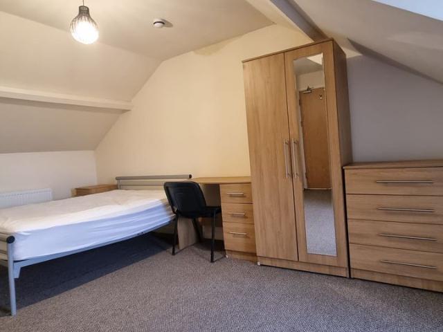 House for rent in Nangreaves, Wales