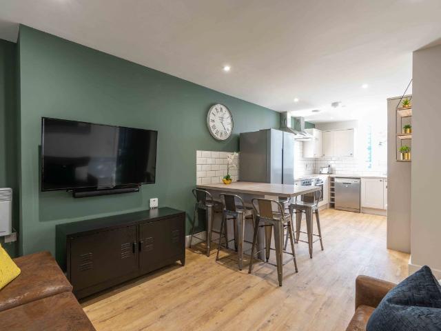 Apartment for rent in Nangreaves, Wales
