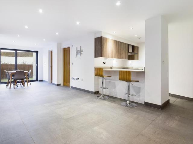 Apartment for rent in Nangreaves, Wales
