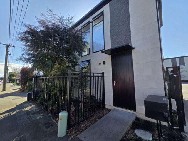House for rent in Waltham, Linwood-Central-Heathcote Community