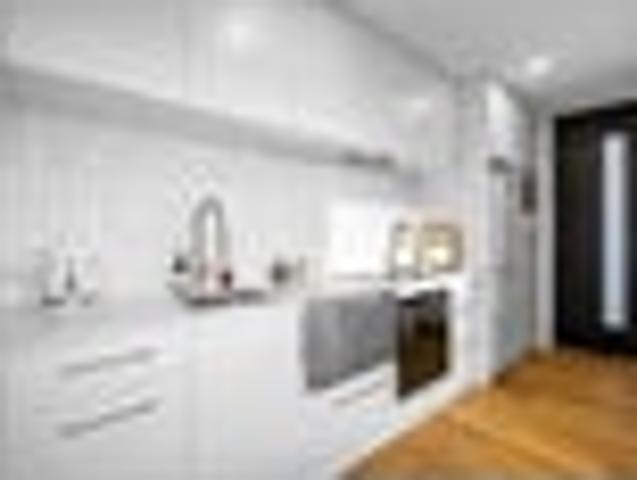 Townhouse for rent in Heathcote, Canterbury